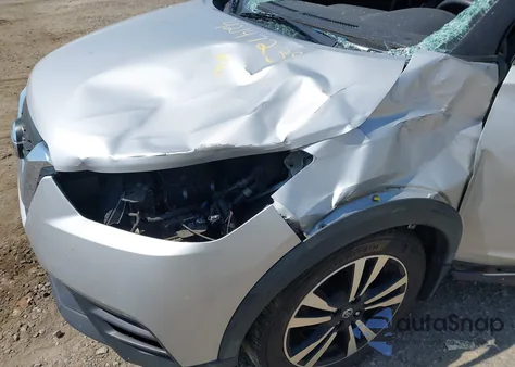 2018 Nissan Kicks Sv z USA, uszkodzony, nr VIN 3N1CP5CUXJL509573